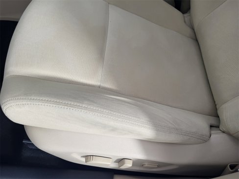 Used 2016 Nissan Rogue SV image 12