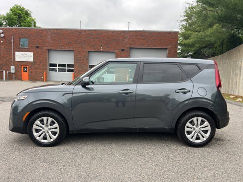 Certified 2021 Kia Soul LX image 2