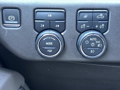 Used 2024 Chevrolet Silverado 2500 LT w/ All Star Edition image 20