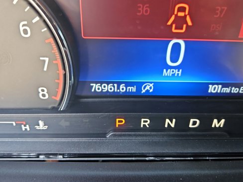 Used 2020 Ford Explorer XLT image 27