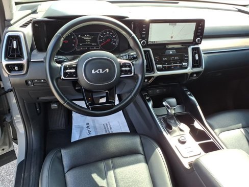 Used 2022 Kia Sorento S image 15