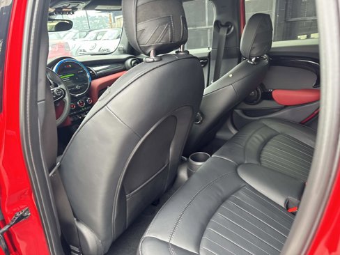 Used 2019 MINI Cooper S image 12
