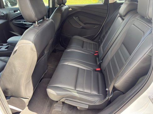 Used 2019 Ford Escape SEL image 13