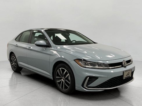 New 2025 Volkswagen Jetta SE image 1