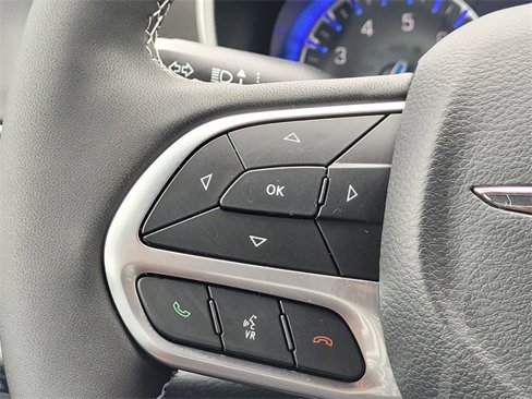 New 2025 Chrysler Voyager LX image 26