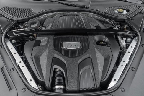 Used 2020 Porsche Panamera image 35