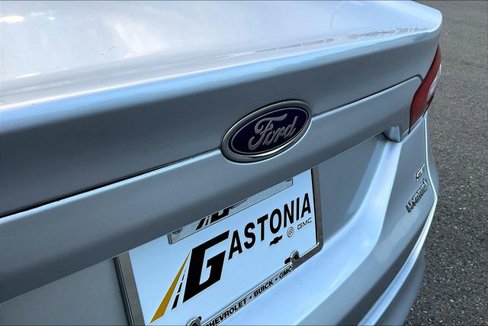Used 2015 Ford Fusion SE image 22