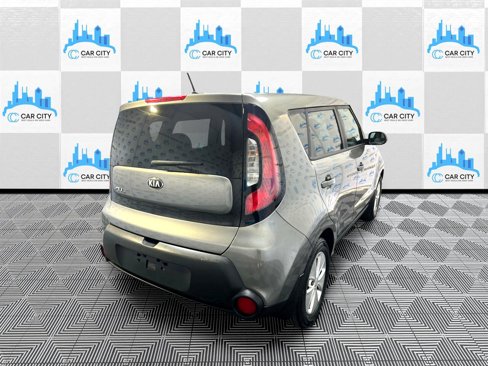 Used 2016 Kia Soul image 10