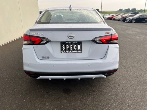 New 2025 Nissan Versa SR w/ Trunk Package image 18