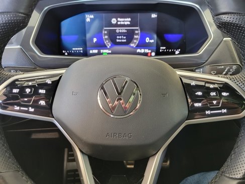 Used 2022 Volkswagen Tiguan SE R-Line image 27