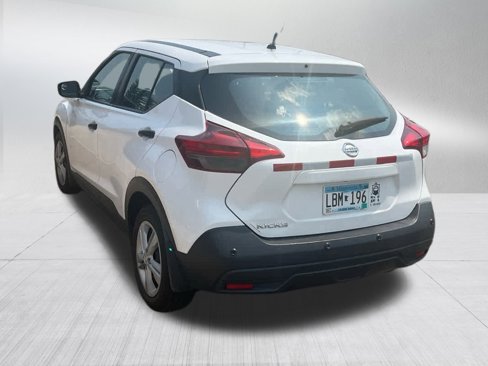 Used 2020 Nissan Kicks S image 5