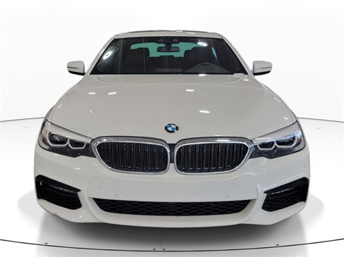 Used 2019 BMW 540i w/ M Sport Package image 2