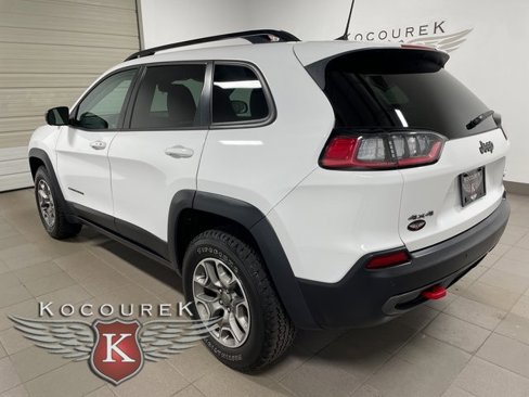 Used 2022 Jeep Cherokee Trailhawk image 4