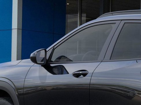 New 2025 Chevrolet Trax LT image 39