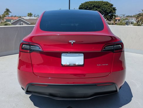 Used 2021 Tesla Model Y Long Range image 10