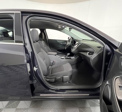 Used 2023 Chevrolet Malibu LT image 5