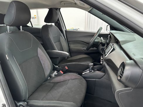 Used 2020 Nissan Kicks S image 21
