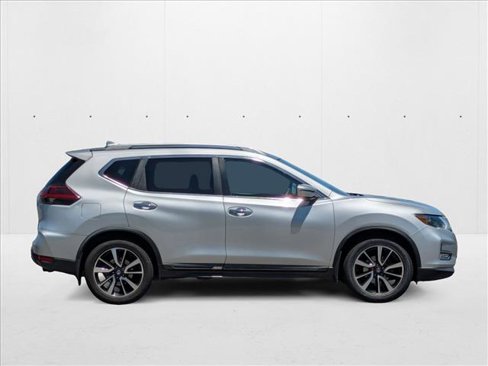 Used 2019 Nissan Rogue SL image 4