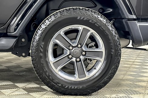Used 2019 Jeep Wrangler Unlimited Sahara image 26