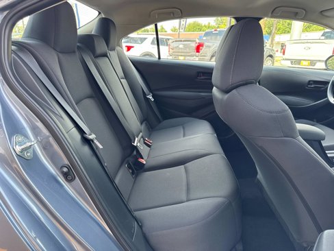 Used 2022 Toyota Corolla LE image 7