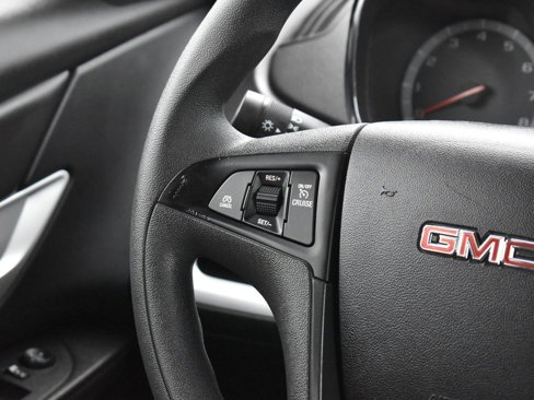 Used 2017 GMC Terrain SLE image 18
