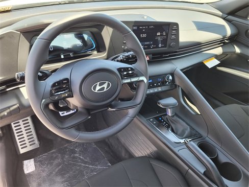 New 2025 Hyundai Elantra Sport image 8