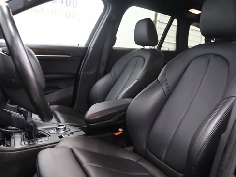 Used 2018 BMW X1 xDrive28i image 10