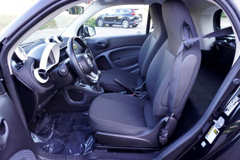 Used 2016 smart fortwo pure image 9