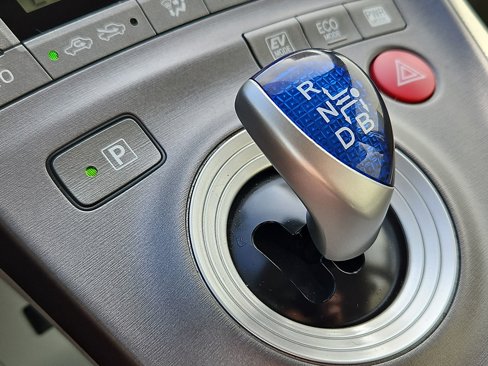 Used 2015 Toyota Prius Three image 17