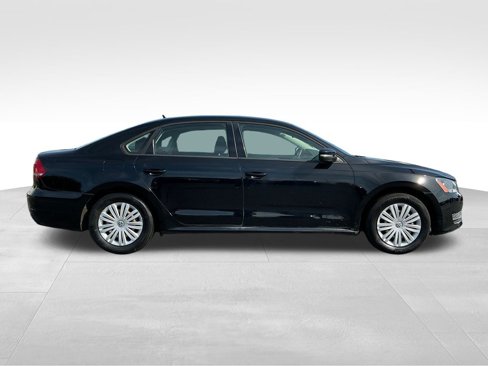 Used 2015 Volkswagen Passat 1.8T S image 6