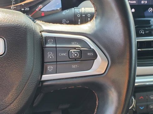 Used 2022 Jeep Compass Limited image 12