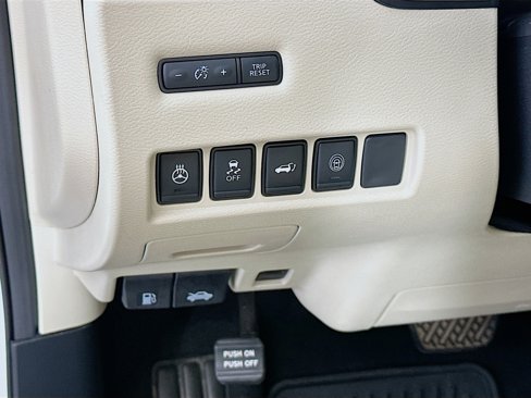 Used 2023 Nissan Murano SL w/ SL Moonroof Package image 10