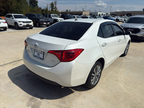 Used 2019 Toyota Corolla XLE image 3