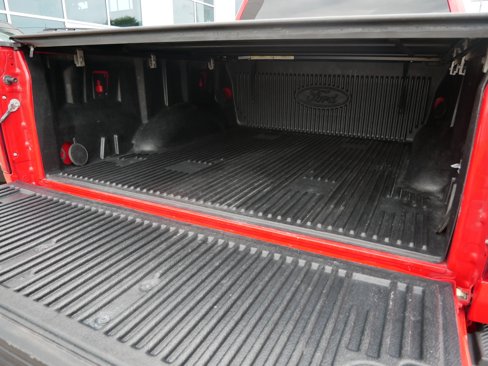 Used 2016 Ford F150 XLT image 8
