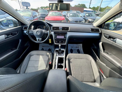 Used 2012 Volkswagen Passat 2.5 SE image 14