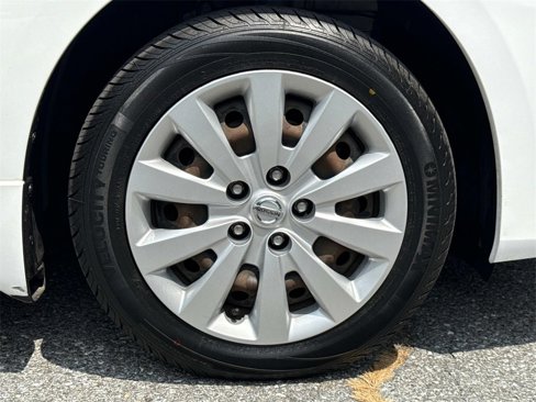 Used 2017 Nissan Sentra S image 29