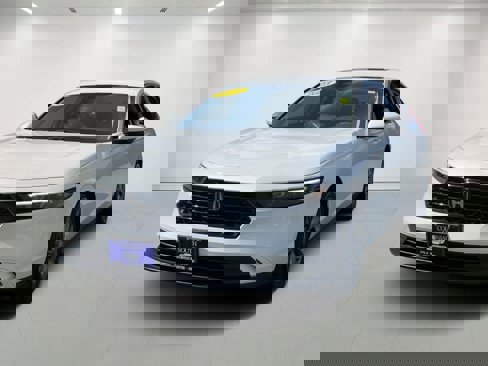 Used 2023 Honda Accord EX image 1