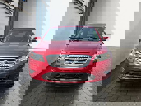 Used 2012 Ford Taurus SEL image 8