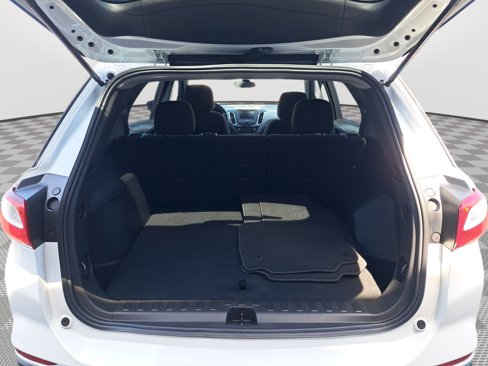 Used 2021 Chevrolet Equinox LS image 20