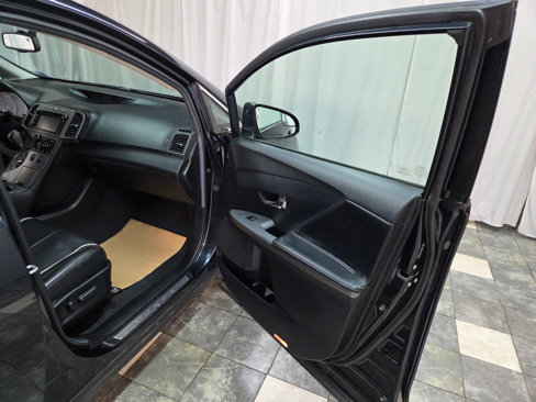 Used 2013 Toyota Venza LE image 10