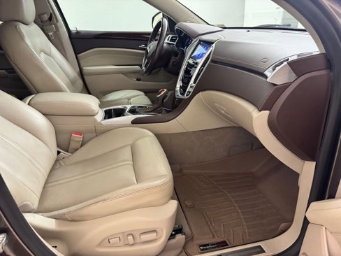 Used 2015 Cadillac SRX Luxury w/ Driver Awareness Package image 25