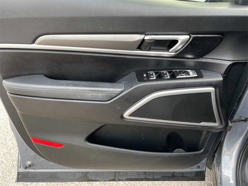 Used 2020 Kia Telluride S w/ S 8 Passenger Seating Package image 17