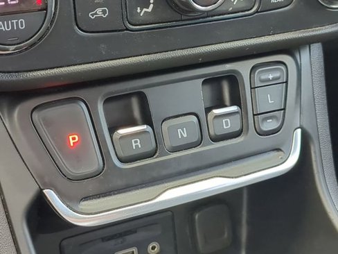 Used 2020 GMC Terrain SLT image 28