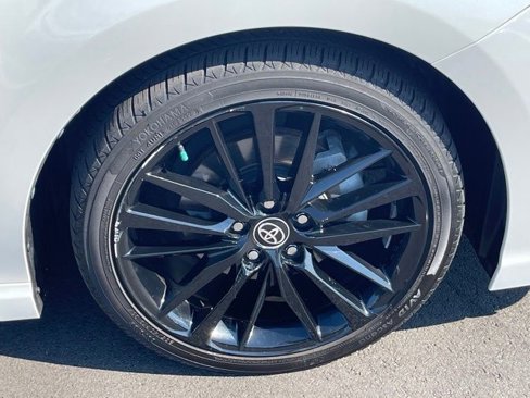 Used 2022 Toyota Camry XSE image 28