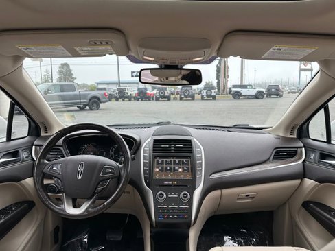 Used 2018 Lincoln MKC Reserve image 21