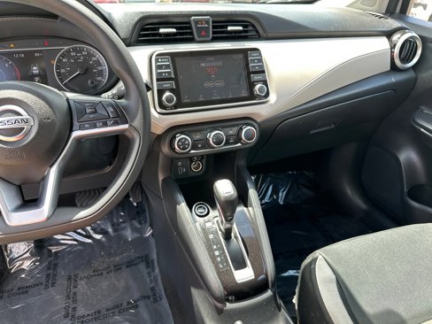 Certified 2021 Nissan Versa SV image 28