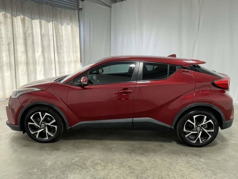 Used 2018 Toyota C-HR image 4