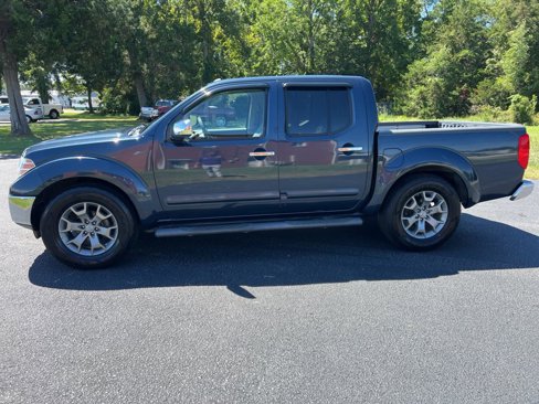 Used 2019 Nissan Frontier SL image 12