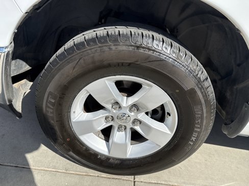 Used 2022 RAM 1500 Classic SLT image 11
