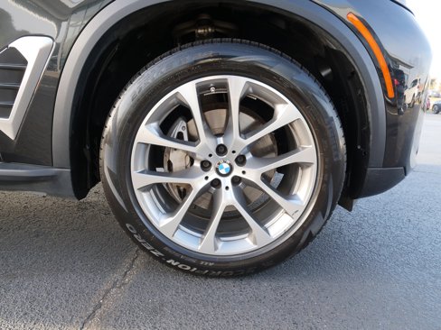 Used 2024 BMW X5 sDrive40i image 10